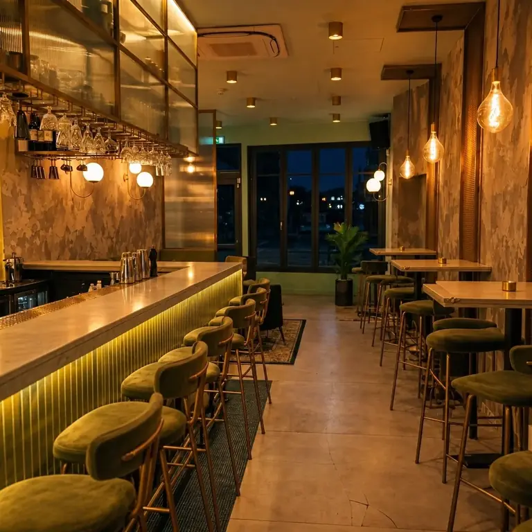 The bar at ONE75